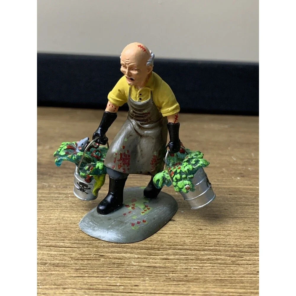 Dept. 56 Halloween “Time To Feed The Monsters” Figure #799982